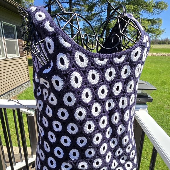 Boden Elana Crochet Navy and White dress, EUC, size 10. - Picture 5 of 14